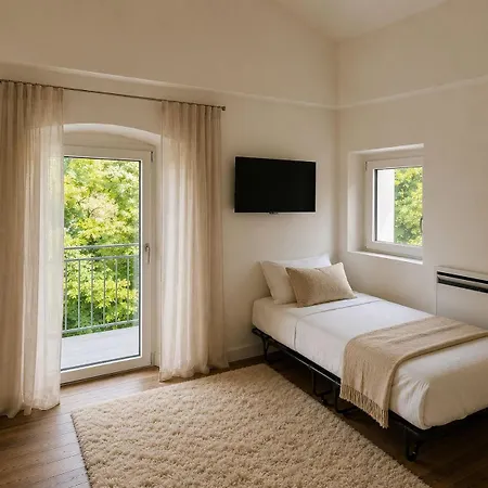 بيت للعطل Al Torrente Elegant Rustic House In *