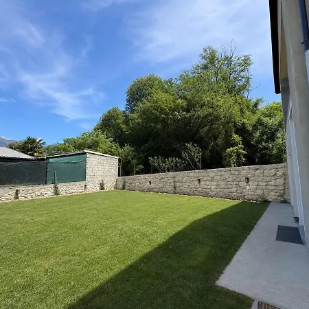 بيت للعطل Al Torrente Elegant Rustic House In